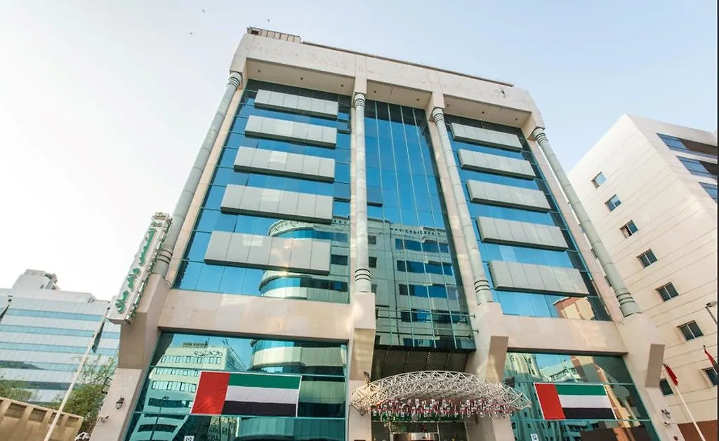 ***  فندق الشمس والرمال دبي الإمارات العربية المتحدة