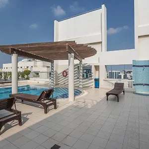 شقة Higuests - Incredible Views In Deira 5-min To Airport, دبي